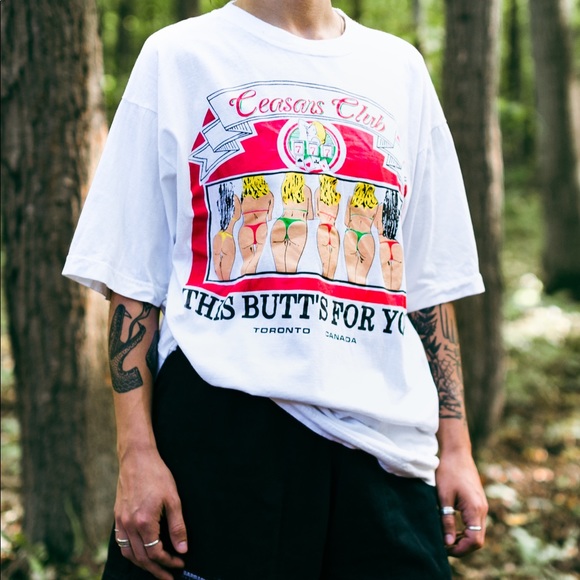 Caesar's Club Graphic T-Shirt - Picture 4 of 4